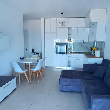 Direct Sea View * Dıraç