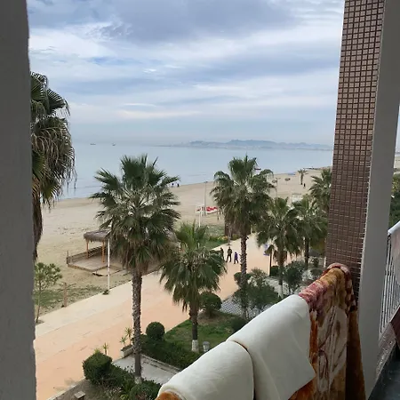 Apartment Facing The Sea *