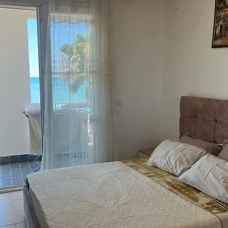 Direct Sea View Апартаменты